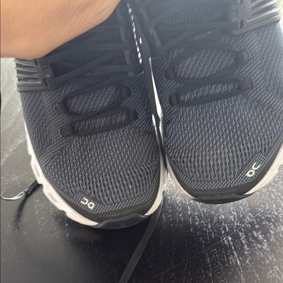 On Running  Athletic Shoes 8.5 - Picture 6 of 6